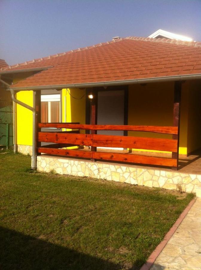Lux Hus Novi Sad Veternik Exterior foto